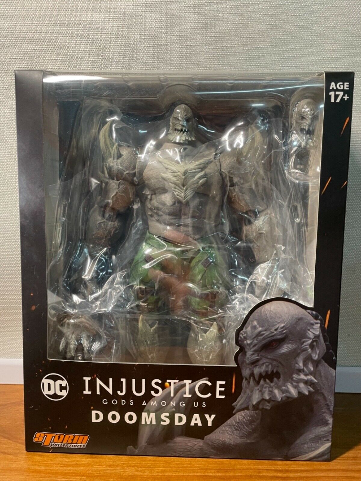 Storm collectibles DC INJUSTICE : DOOMSDAY